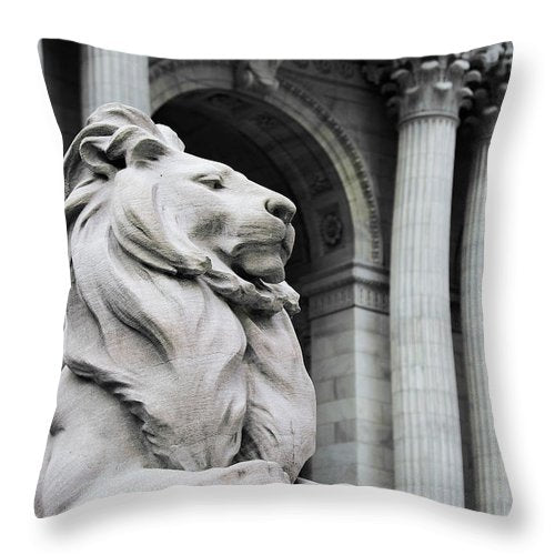 New York Lion - Throw Pillow - SEVENART STUDIO